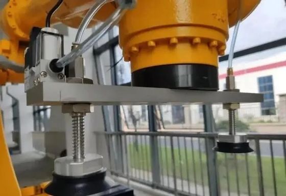 Robotarmen: vacuümzuigbekers voor het vastpakken en tillen van voorwerpen